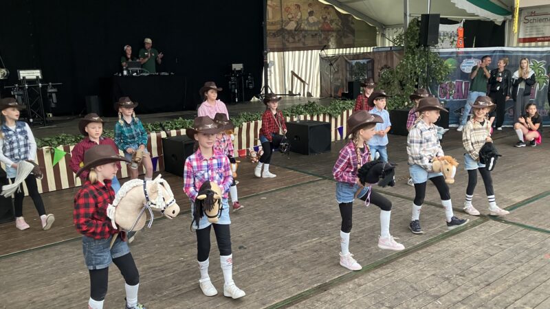 ‚Dance Monkeys‘ beim Heimspiel in Höchstform