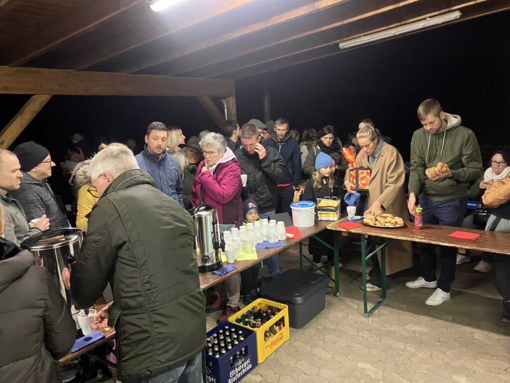 Über 120 Kinder beim Laternenumzug
