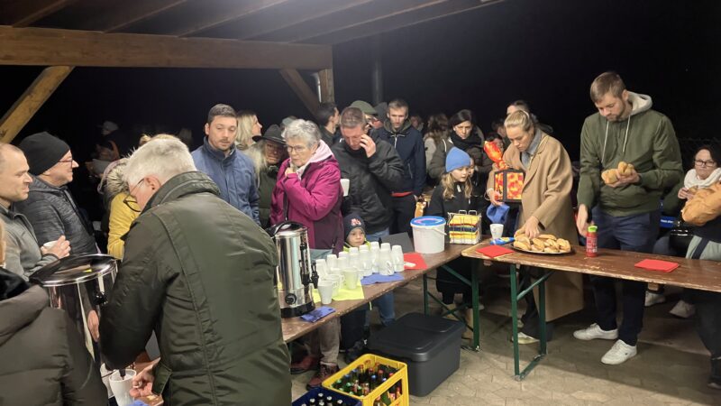 Über 120 Kinder beim Laternenumzug